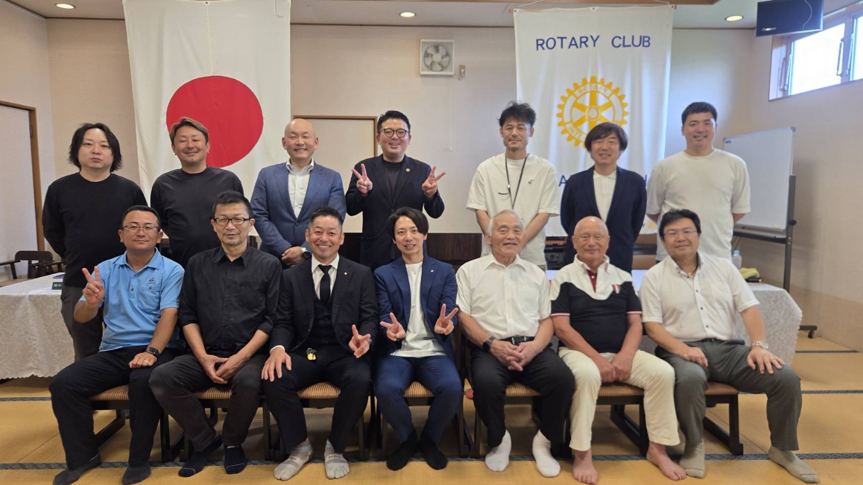 小山北ロータリーでの会長任期が無事に終了致しました。最初は、重責に身が引き締まる思いでしたが、支えてくださったメンバーの皆様、いつも温かくご協力いただいた地域の皆様のおかげで、駆け抜ける事ができました